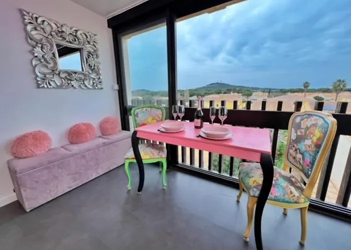 317, Port Venus Au Village Naturiste Apartment *